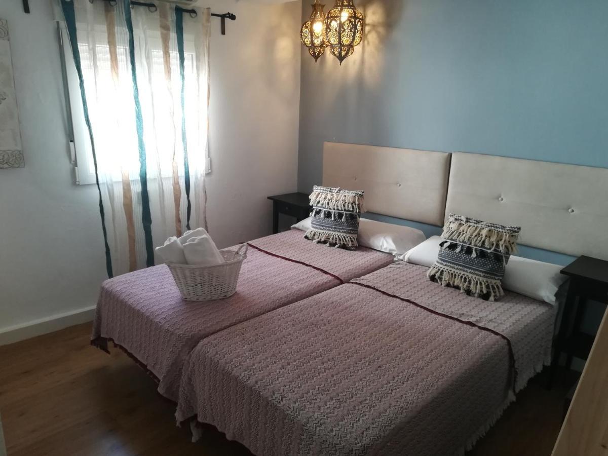 Hostal The Monkey Room Marbella Dış mekan fotoğraf