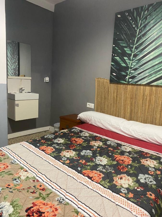 Hostal The Monkey Room Marbella Dış mekan fotoğraf
