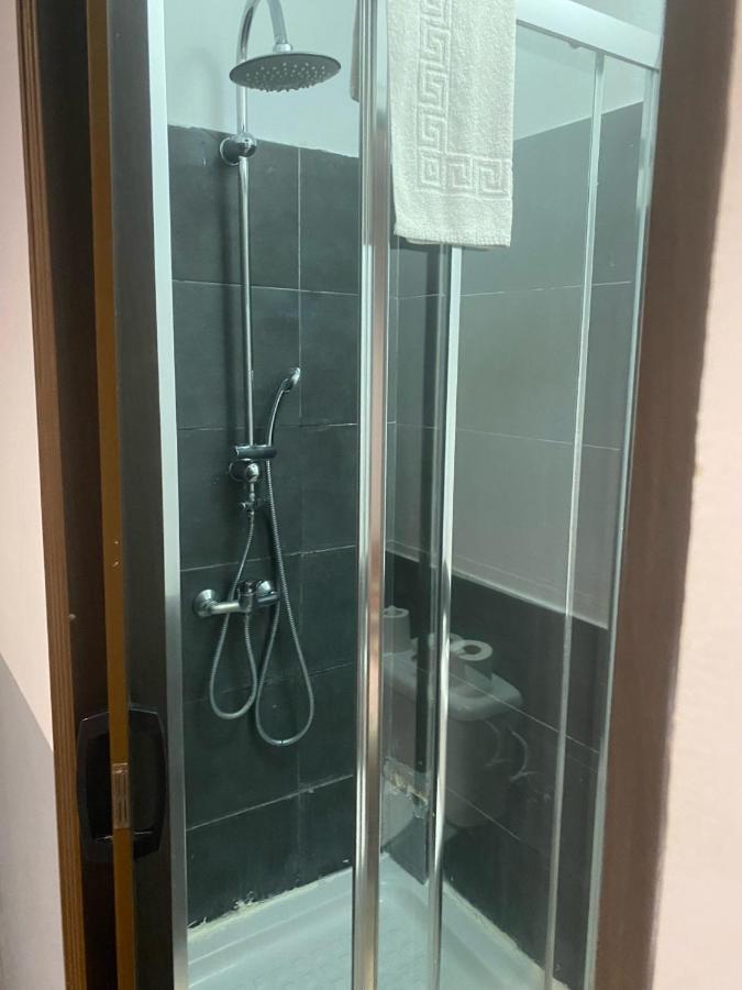 Hostal The Monkey Room Marbella Dış mekan fotoğraf