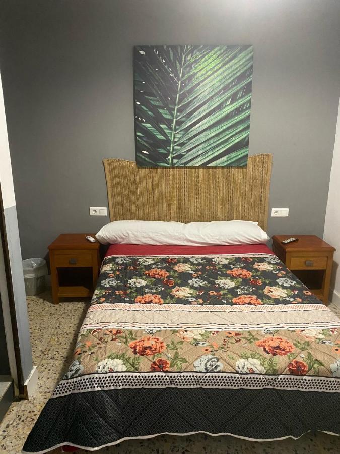 Hostal The Monkey Room Marbella Dış mekan fotoğraf