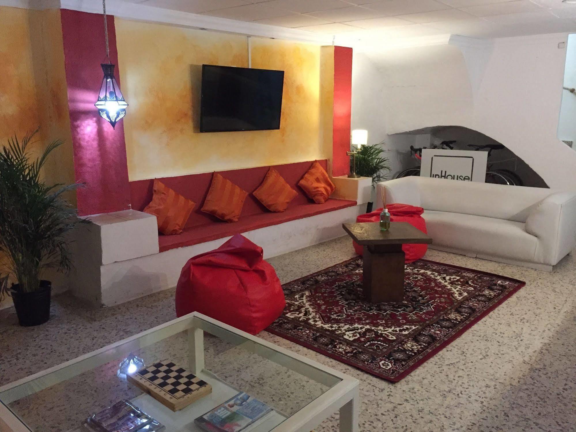 Hostal The Monkey Room Marbella Dış mekan fotoğraf